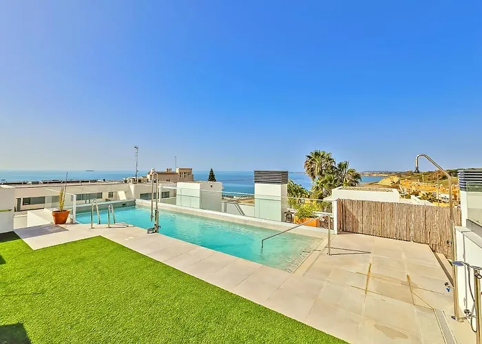 Oceanfront Duplex With A Rooftop Pool And Terrace