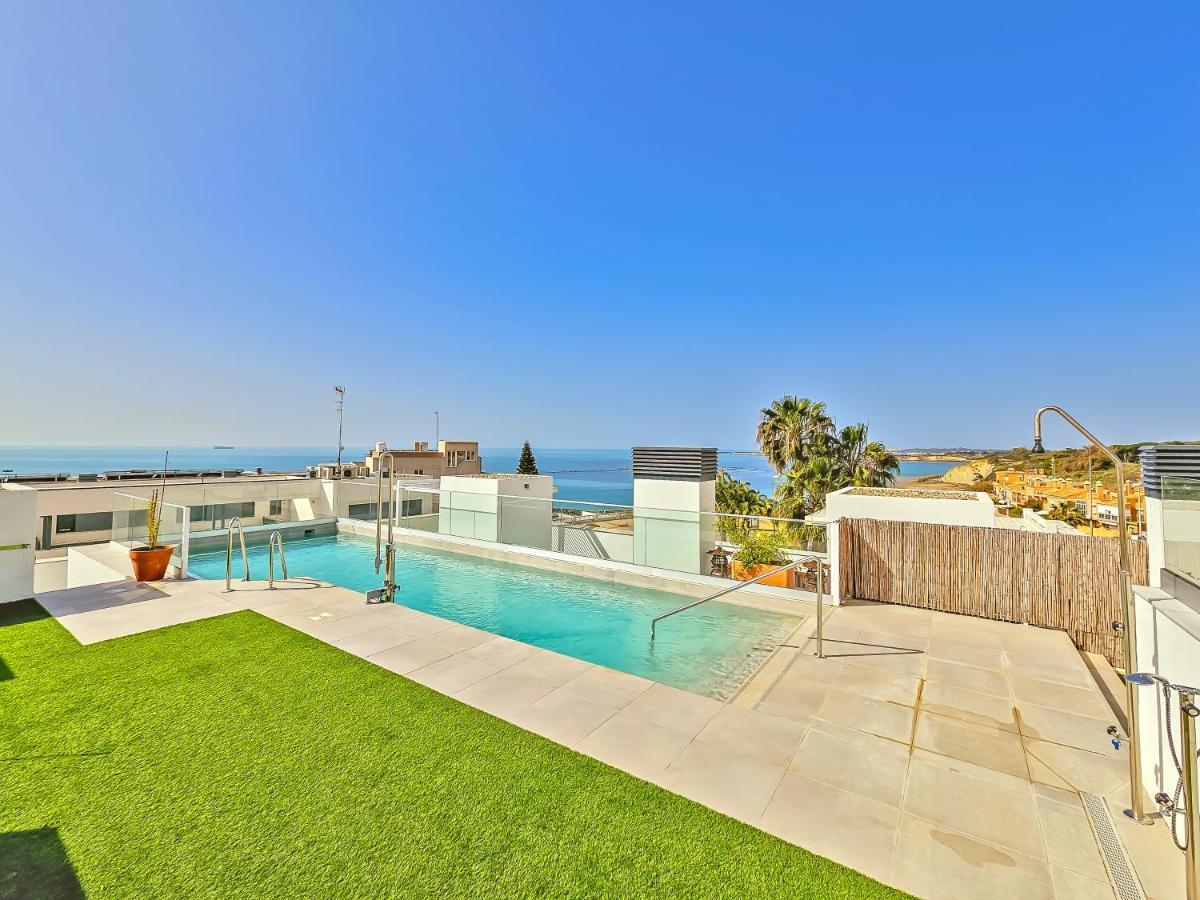 Oceanfront Duplex With A Rooftop Pool And Terrace Apartment El Puerto de Santa Maria