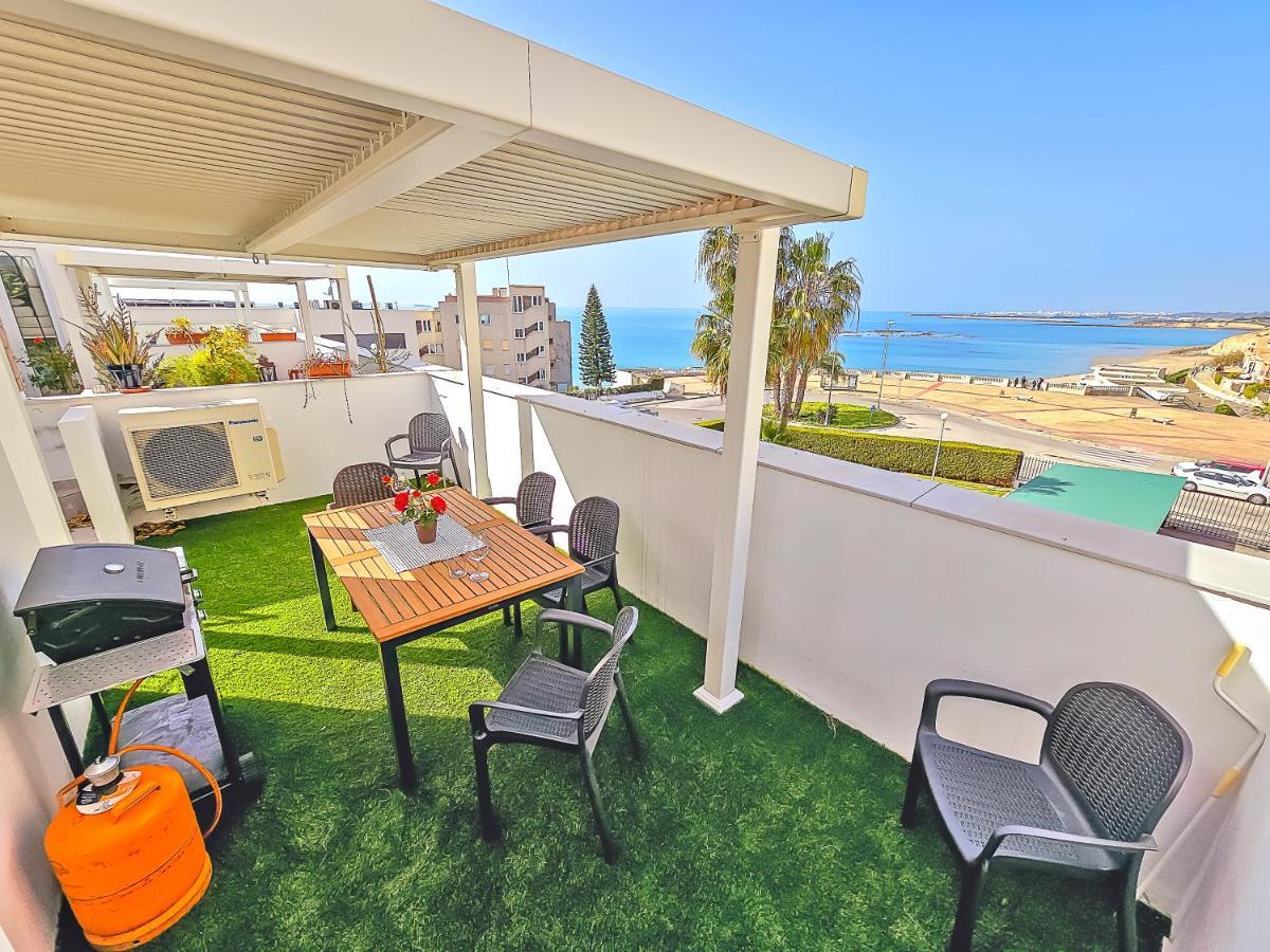 Oceanfront Duplex With A Rooftop Pool And Terrace *